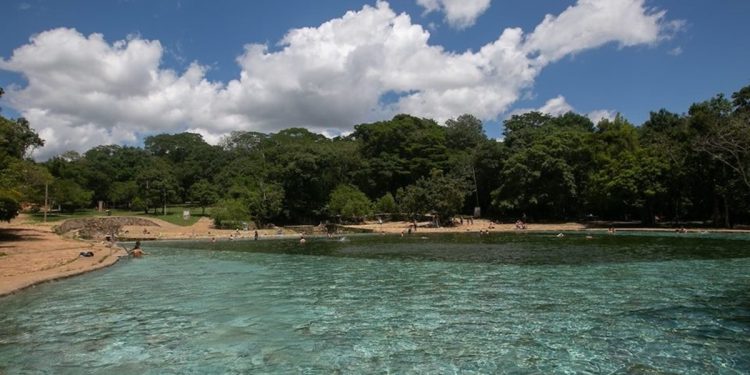 Piscinas da Água Mineral são fechadas por tempo indeterminado; entenda