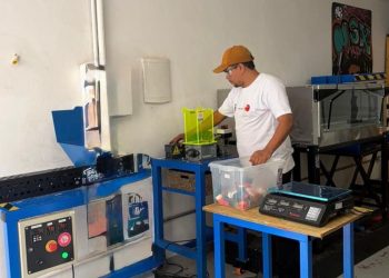 Projeto social abre vaga para curso de reciclagem de tampinhas