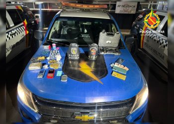 PM prende trio por tráfico e apreende munição de uso restrito no Gama. Veja vídeo