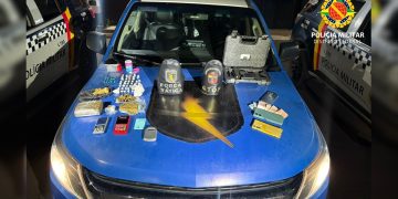 PM prende trio por tráfico e apreende munição de uso restrito no Gama. Veja vídeo