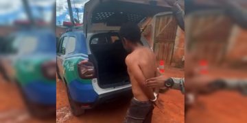 Mulher tenta recuperar documentos na casa do ex e é espancada