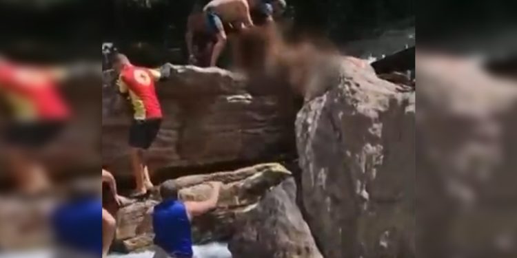 Veja resgate de criança que se afogou em cachoeira em Pirenópolis. Vídeo