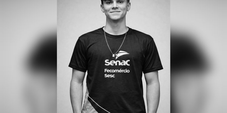 Defesa de Rodrigo Castanheira pede responsabilização de mais 4 jovens