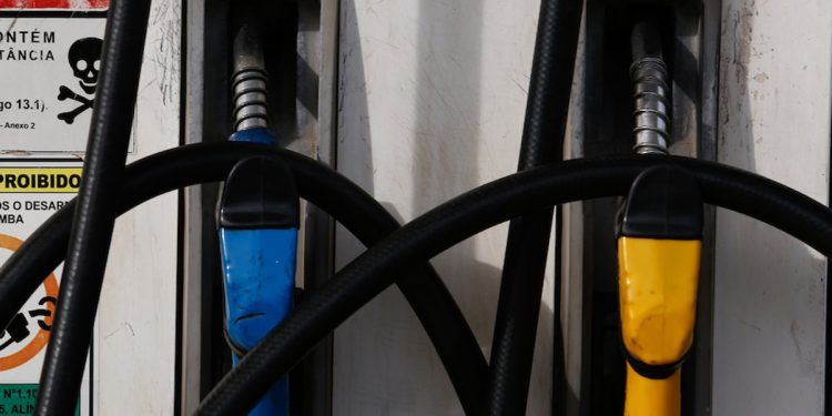 Motoristas do Entorno do DF enfrentam falta de combustíveis em postos