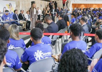 Programa Jovem Candango vai capacitar 1.800 para o mercado de trabalho