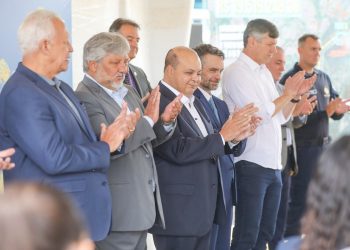 Ibaneis inaugura ciclovia e amplia sistema de água no Lago Sul