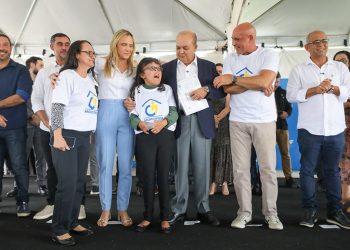 Ibaneis entrega 400 lotes gratuitos a pessoas com deficiência no DF