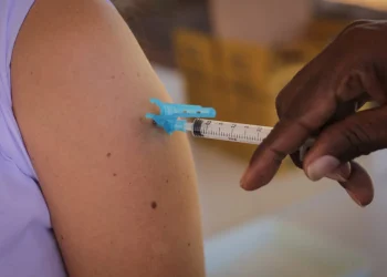 Dia D terá 113 pontos de vacinação contra doenças respiratórias no DF