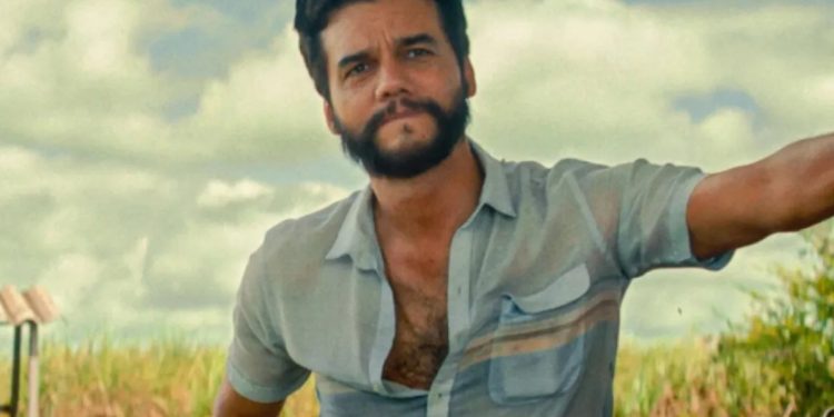 Deputado usa O Agente Secreto para insinuar relação do PT com o Master