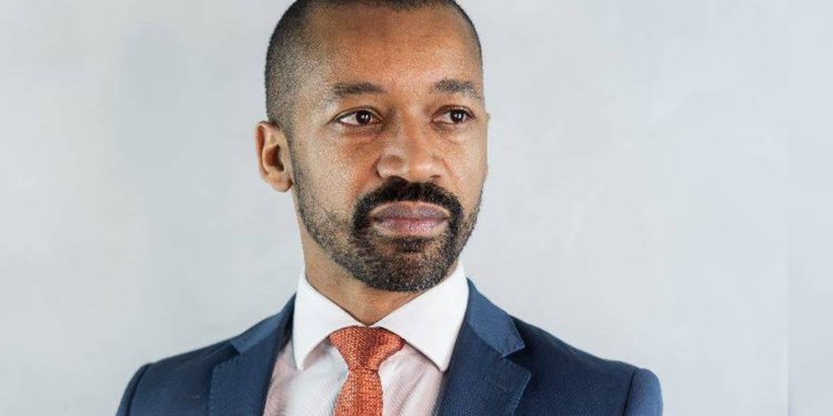 Juiz do DF é alvo de ofensas racistas em evento; associação repudia