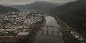 Cidades brasileiras crescem em direção ao perigo climático