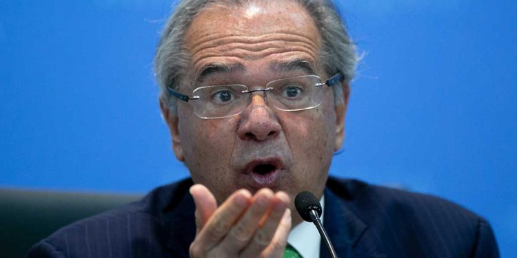 Juiz condena governo a pagar indenização por fala de Paulo Guedes