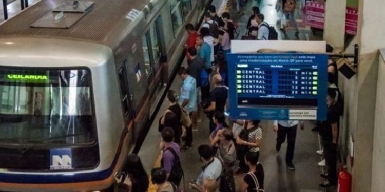 Funcionários do Metrô-DF anunciam greve a partir de segunda (30/3)