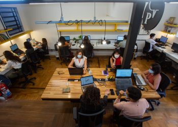 Vale a pena acreditar em jornalista?