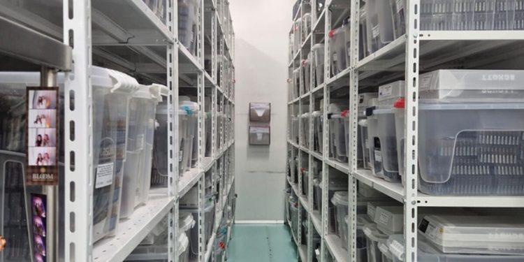 Anvisa encontra 1,3 milhão de injetáveis irregulares em farmácia de SC