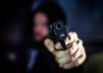 Ataque a tiros em bar deixa um morto e um ferido no DF