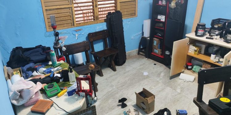 Veja fábrica de armas e munições que “Neymar” e “Messi” montaram no DF