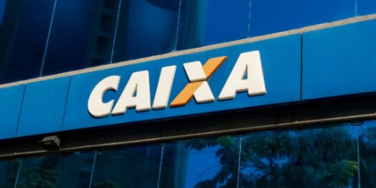 Com bolsas de até R$ 1,8 mil, Caixa abre seleção de estagiários; veja