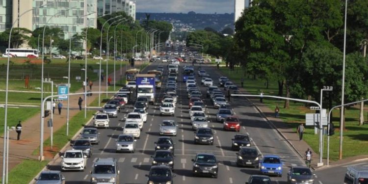 Trânsito do DF tem alterações durante eventos esportivos neste domingo