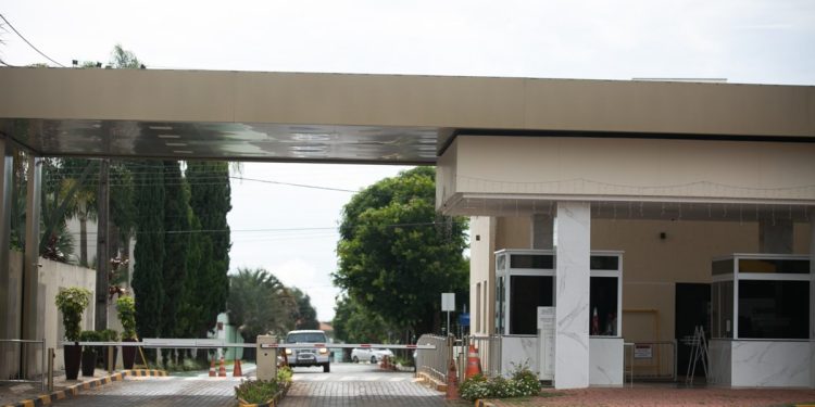 Ibaneis regulamenta a Lei dos Muros e Guaritas; confira o que muda