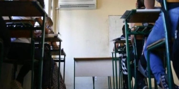 CLDF aprova reajuste de 25% na gratificação de gestores de escolas públicas do DF