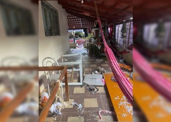 Suspeito é preso após agredir familiares e destruir a casa das vítimas