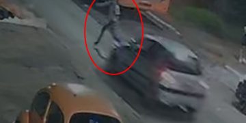 Motorista atropela homem em rua do DF e foge sem prestar socorro. Veja vídeo