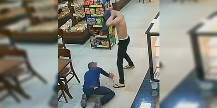 Câmera flagra agressão brutal de homem espancado em padaria no DF. Veja vídeo