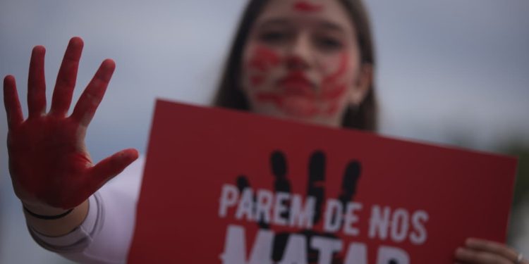 Feminicídios no DF se concentram em dois dias da semana; entenda