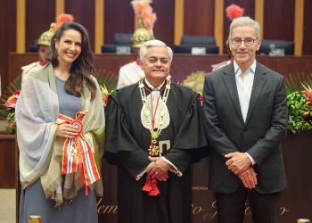 Metrópoles é homenageado com medalha da Ordem do Mérito Judiciário do DF