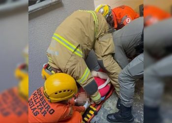 Marido foge e é preso após mulher despencar do 3º andar de prédio