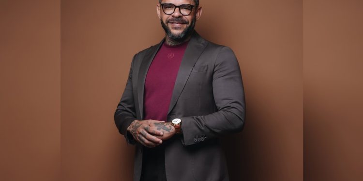 Pastor Anderson Silva comoveu a internet com falsa campanha para jovem autista