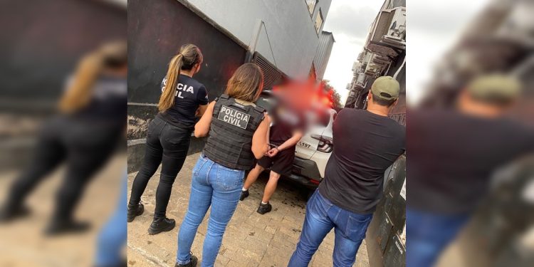 Padrasto é preso por estuprar enteada de 12 anos e ameaçar companheira. Vídeo