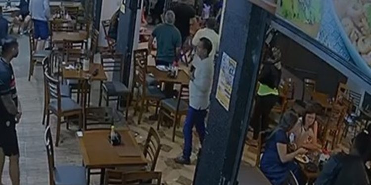 PMs salvam recém-nascido engasgado durante patrulhamento no DF