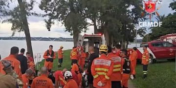 Homem de 73 anos é atingido por raio dentro de canoa no Lago Paranoá