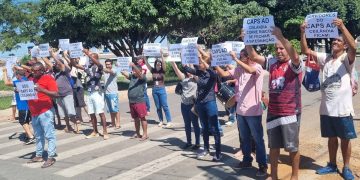 Saúde recua e mantém servidores em centro para dependentes químicos