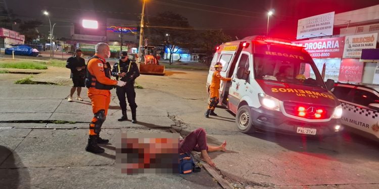 Justiça manda soltar mulher que perseguiu e esfaqueou homem no DF