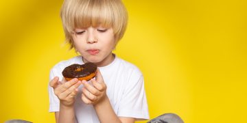 Ultraprocessados na idade pré-escolar afetam comportamento, diz estudo