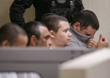 Veja momento em que juiz condena réus da maior chacina do DF