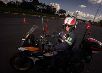 Resgates alucinantes são rotina de pilotos de motolâncias do Samu-DF. Veja vídeo