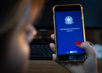 DF tem 963 vagas de emprego nesta terça; salários chegam a R$ 3,3 mil