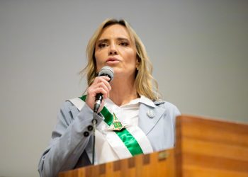 Celina retira Serrinha do Paranoá do plano de capitalização do BRB. Veja vídeo