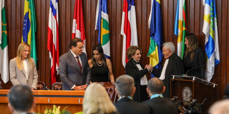 Desembargadora Maria do Carmo Cardoso assume a Presidência do TRF-1