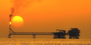 Santa Marta tenta apontar saída para encruzilhada dos combustíveis fósseis