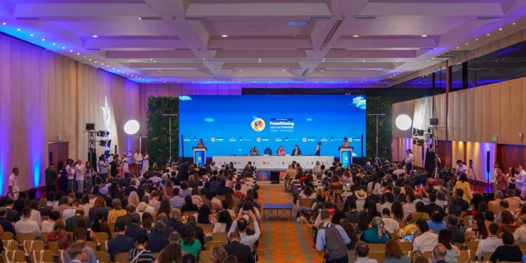 Santa Marta faz história ao colocar combustíveis fósseis no centro do debate