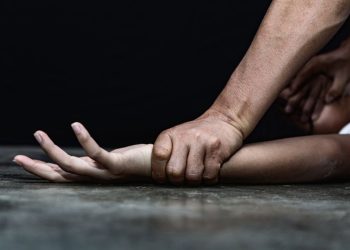 Idosa fica gravemente ferida ao tentar defender filha de agressão no DF