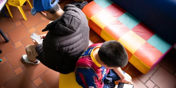 Meta e Youtube foram condenados por viciar crianças – eis o porquê