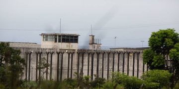CLDF pede apuração de denúncias de tortura e comida estragada na Papuda