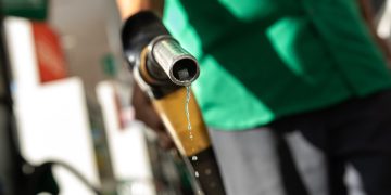 DF adere à medida da União para conter a alta do preço do diesel