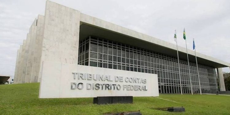 TCDF cobra explicações da Educação sobre falhas em conselho alimentar